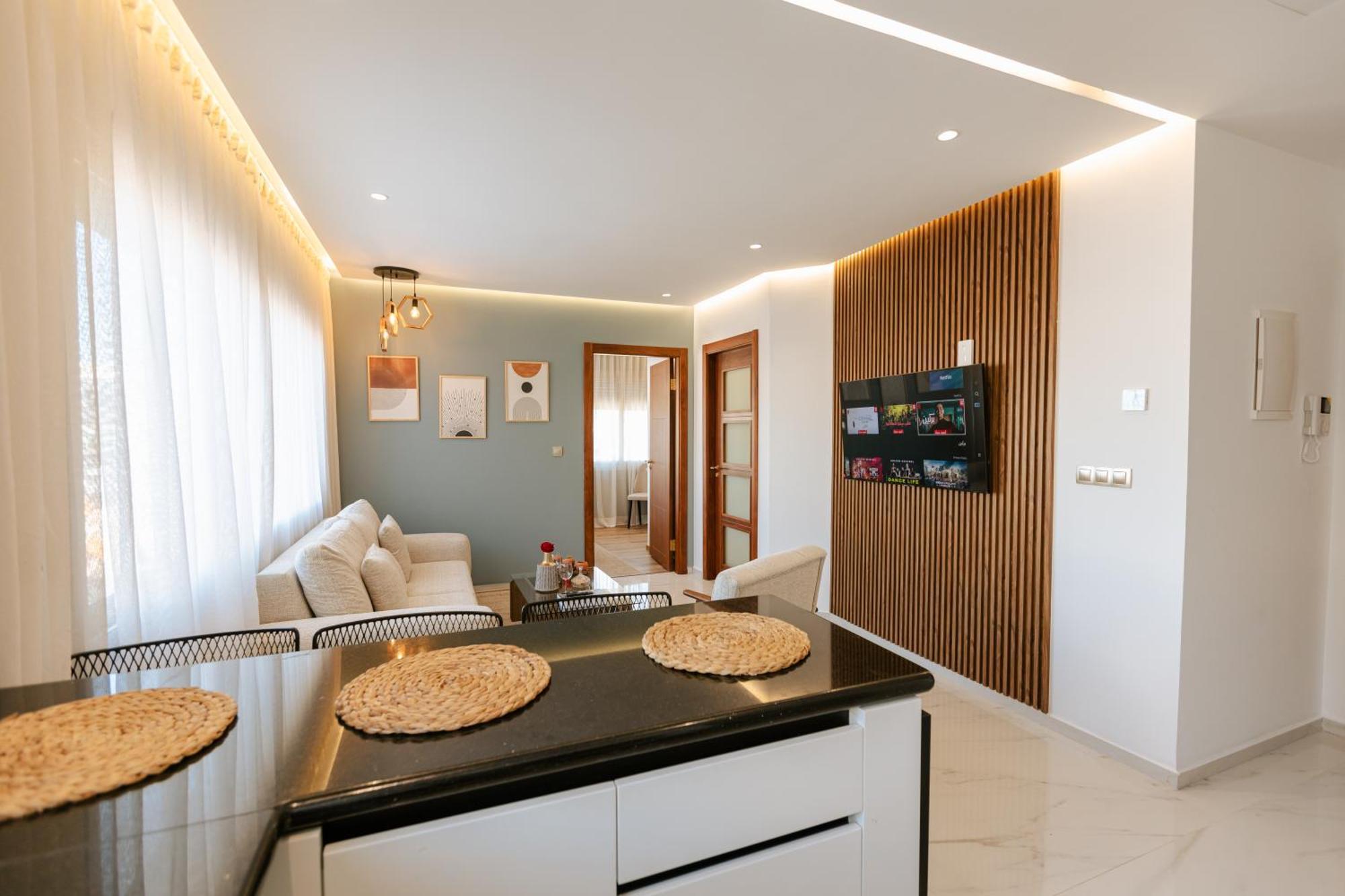 Marina View Residence Luxurious Studio Retreat With Stunning Ocean Views 1 Double Bedroom, 1 Convertible Couch Tangier Exterior photo