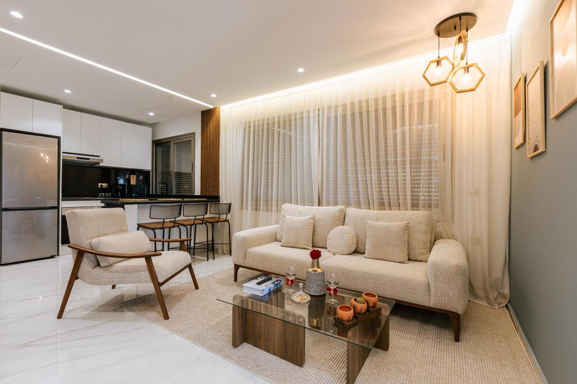Marina View Residence Luxurious Studio Retreat With Stunning Ocean Views 1 Double Bedroom, 1 Convertible Couch Tangier Exterior photo